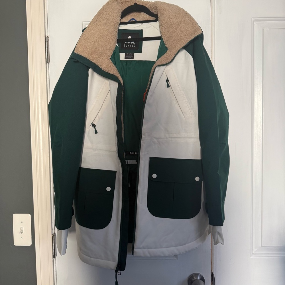 Burton Women's Prowess Snowboard Jacket - Picture 2 of 10